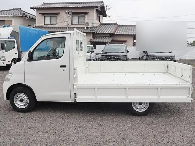 トヨタライトエース平ボディ小型（2t・3t）[写真12]