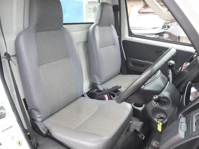 トヨタライトエース平ボディ小型（2t・3t）[写真24]