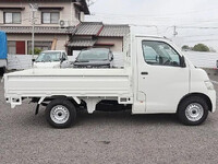 トヨタライトエース平ボディ小型（2t・3t）[写真08]