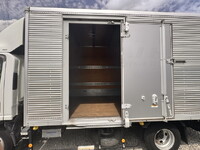 いすゞエルフアルミバン小型（2t・3t）[写真17]