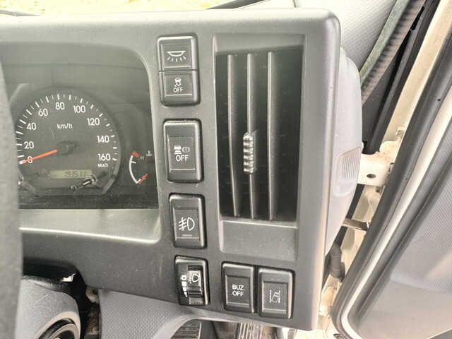 いすゞエルフアルミバン小型（2t・3t）[写真20]