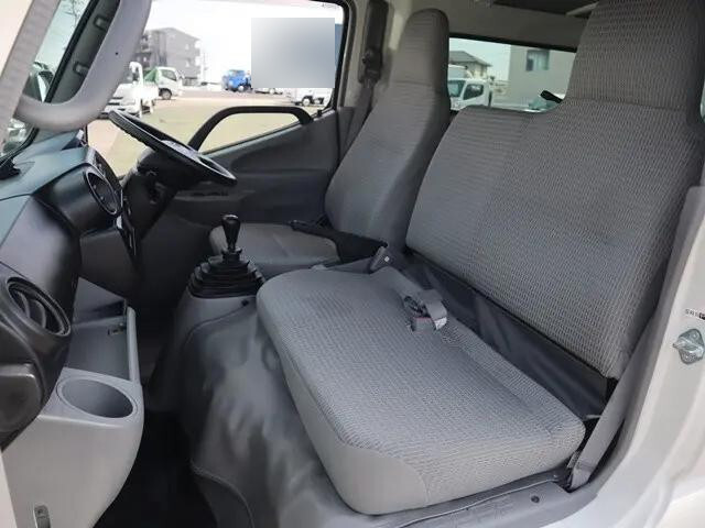 トヨタダイナルートバン小型（2t・3t）[写真31]