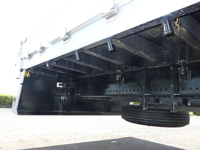 日野プロフィアセルフクレーン4段大型（10t）[写真16]