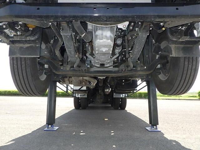 日野プロフィアセルフクレーン4段大型（10t）[写真18]