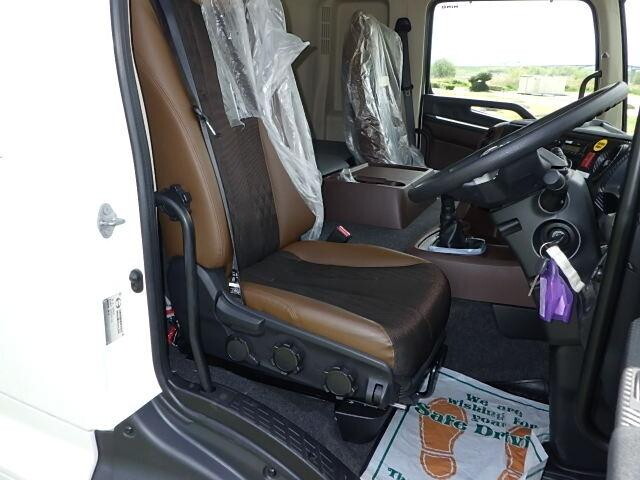 日野プロフィアセルフクレーン4段大型（10t）[写真27]