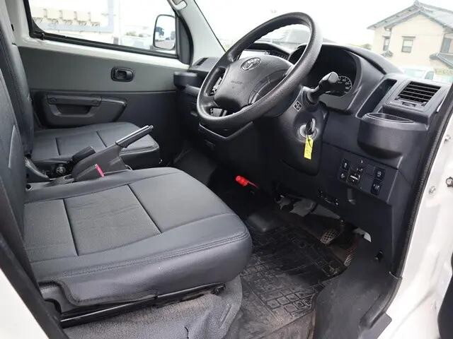 トヨタタウンエース平ボディ小型（2t・3t）[写真25]