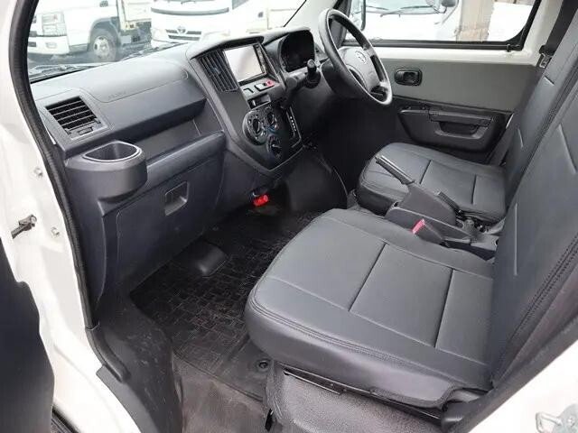 トヨタタウンエース平ボディ小型（2t・3t）[写真27]