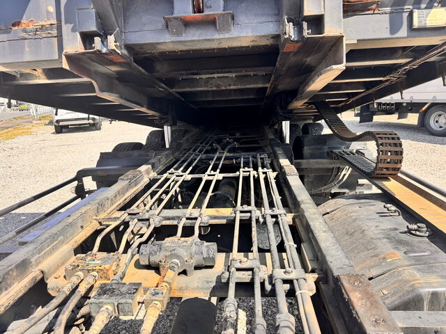 日野プロフィアセーフティローダー大型（10t）[写真13]