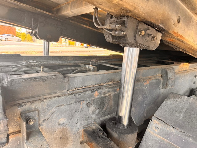 日野プロフィアセーフティローダー大型（10t）[写真14]