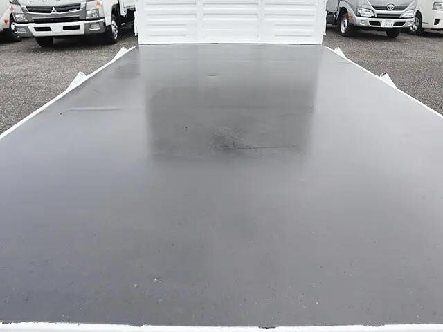 日産アトラス平ボディ小型（2t・3t）[写真11]