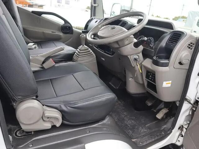 日産アトラス平ボディ小型（2t・3t）[写真25]