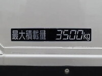 三菱ふそうキャンター平ボディ小型（2t・3t）[写真18]