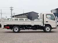 三菱ふそうキャンター平ボディ小型（2t・3t）[写真04]