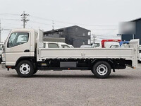 三菱ふそうキャンター平ボディ小型（2t・3t）[写真05]