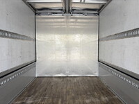 三菱ふそうファイターアルミウイング中型（4t）[写真13]