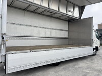 三菱ふそうファイターアルミウイング中型（4t）[写真18]