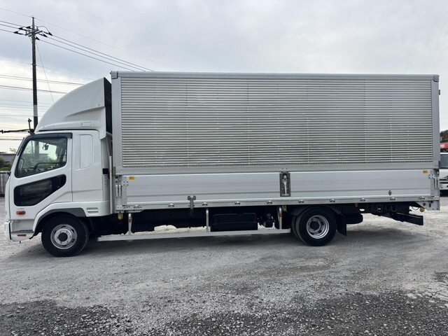 三菱ふそうファイターアルミウイング中型（4t）[写真03]