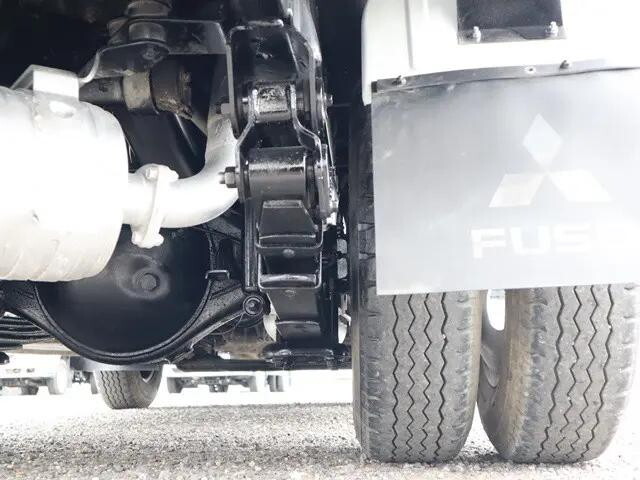 三菱ふそうキャンターダンプ小型（2t・3t）[写真25]