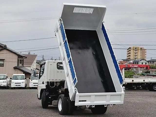 三菱ふそうキャンターダンプ小型（2t・3t）[写真09]