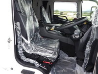 三菱ふそうスーパーグレートアルミウイング大型（10t）[写真26]