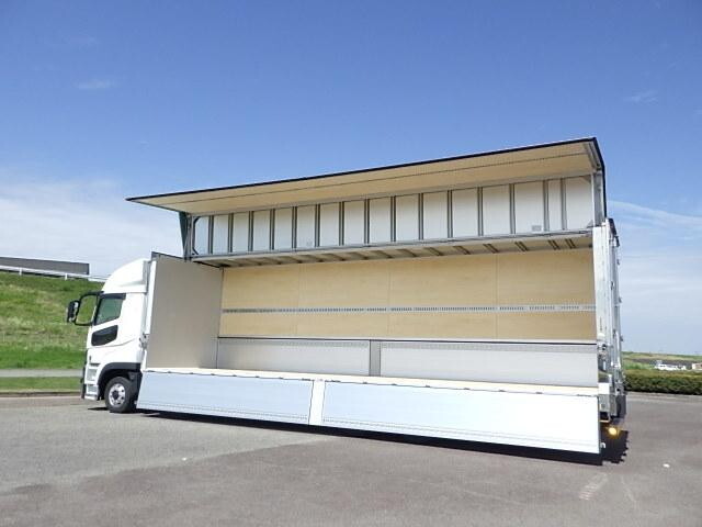 三菱ふそうスーパーグレートアルミウイング大型（10t）[写真05]