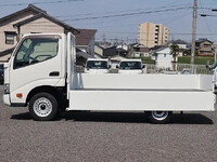 トヨタトヨエース平ボディ小型（2t・3t）[写真13]