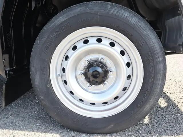 トヨタトヨエース平ボディ小型（2t・3t）[写真19]