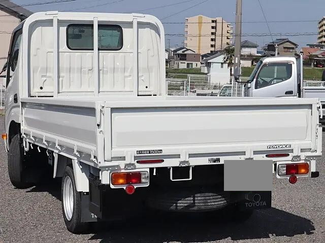 トヨタトヨエース平ボディ小型（2t・3t）[写真02]