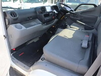 トヨタトヨエース平ボディ小型（2t・3t）[写真30]