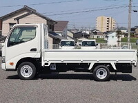 トヨタトヨエース平ボディ小型（2t・3t）[写真09]
