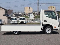トヨタトヨエース平ボディ小型（2t・3t）[写真10]