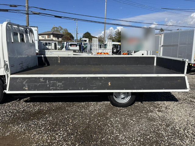 日野デュトロ平ボディ小型（2t・3t）[写真11]