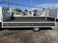 日野デュトロ平ボディ小型（2t・3t）[写真12]