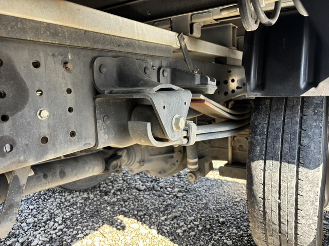 日野デュトロ平ボディ小型（2t・3t）[写真15]