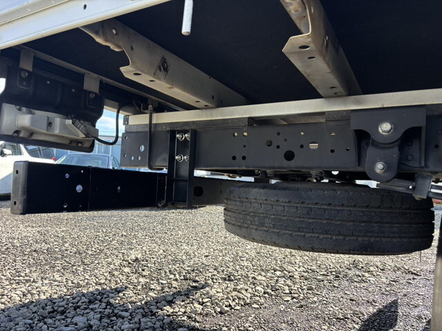 日野デュトロ平ボディ小型（2t・3t）[写真17]