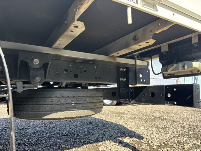 日野デュトロ平ボディ小型（2t・3t）[写真18]