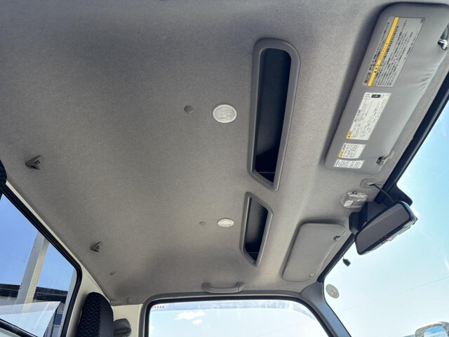 日野デュトロ平ボディ小型（2t・3t）[写真27]