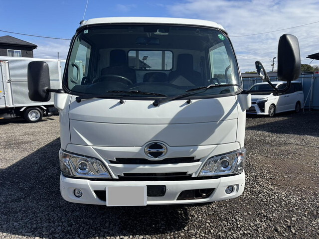 日野デュトロ平ボディ小型（2t・3t）[写真06]