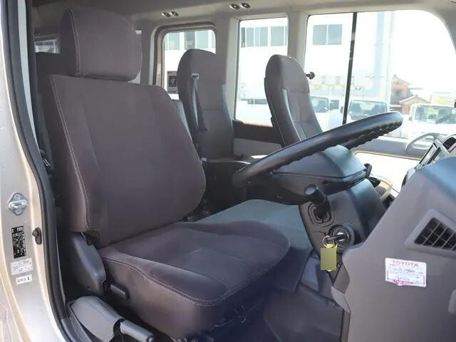 トヨタコースターマイクロバス[写真30]