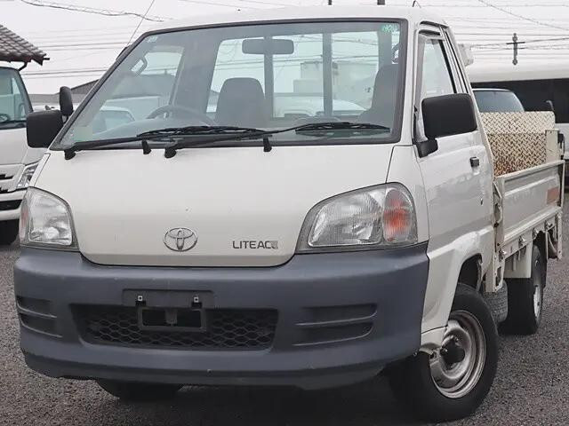 トヨタライトエース平ボディ小型（2t・3t）[写真01]