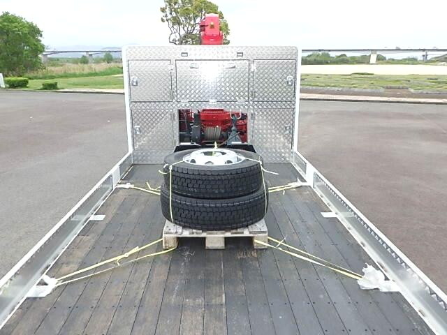 日野レンジャーセルフクレーン4段増トン（6t・8t）[写真11]