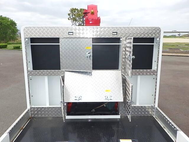 日野レンジャーセルフクレーン4段増トン（6t・8t）[写真13]