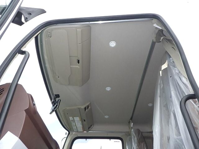 日野レンジャーセルフクレーン4段増トン（6t・8t）[写真24]