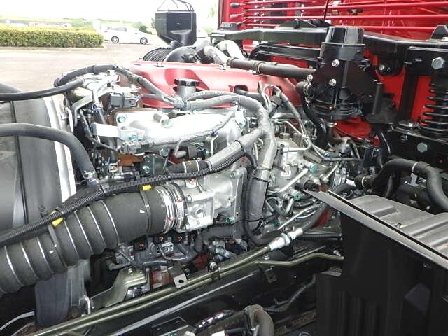 日野レンジャーセルフクレーン4段増トン（6t・8t）[写真29]