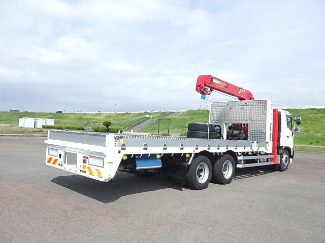 日野レンジャーセルフクレーン4段増トン（6t・8t）[写真05]