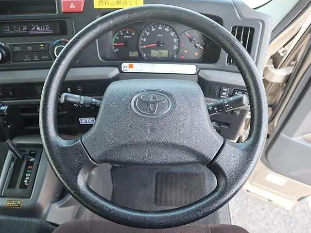 トヨタコースターマイクロバス[写真04]