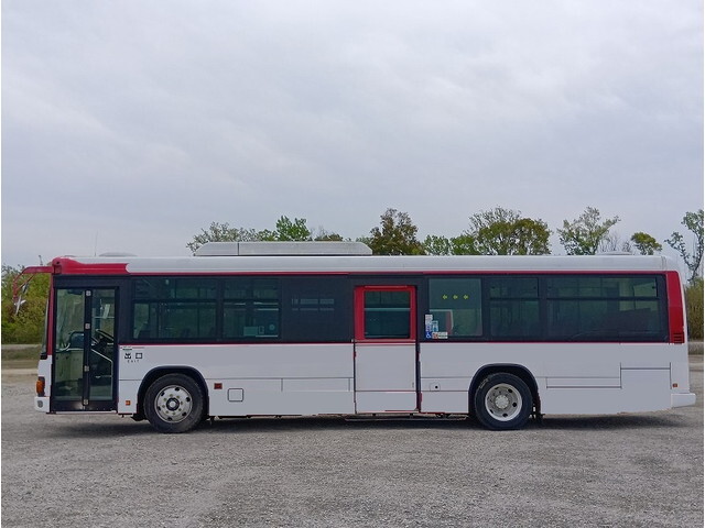 日野ブルーリボンバス[写真04]