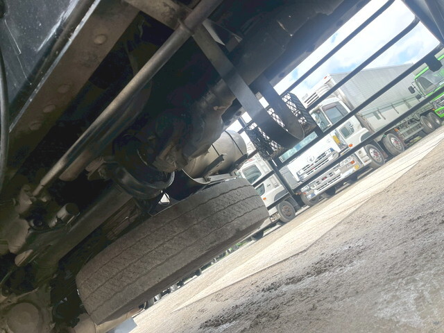 いすゞギガ深ダンプ（土砂禁ダンプ）大型（10t）[写真16]