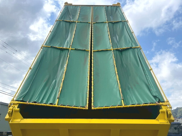 いすゞギガ深ダンプ（土砂禁ダンプ）大型（10t）[写真40]