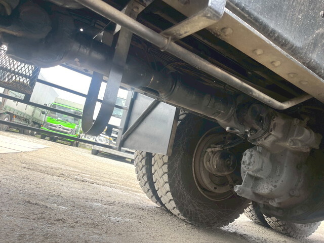 いすゞギガ深ダンプ（土砂禁ダンプ）大型（10t）[写真08]